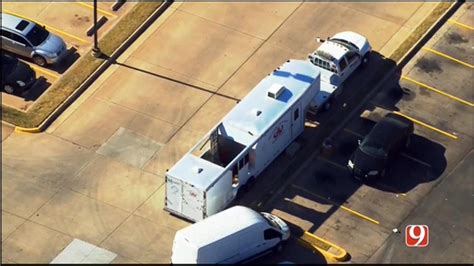 Okcpd Bomb Squad Investigating Suspicious Package In Nw Okc