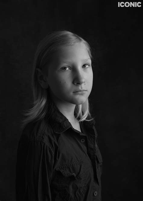 Elena Kuzin — Iconic Artist