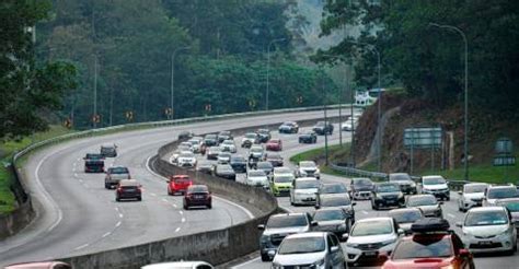 Aliran Trafik Mula Perlahan Di Beberapa Lebuh Raya Utama