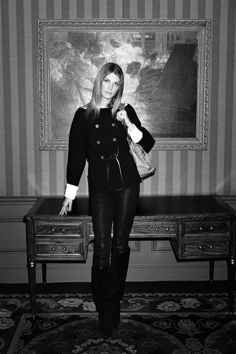 Angela Lindvall Pictures