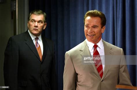 California Gov Arnold Schwarzenegger And Us Secretary Of Homeland