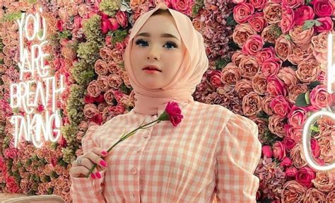 Potret Herlin Kenza Barbie Asal Aceh Yang Jadi Sorotan Dailysia