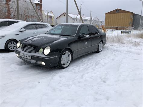 Mercedes Benz E Class W