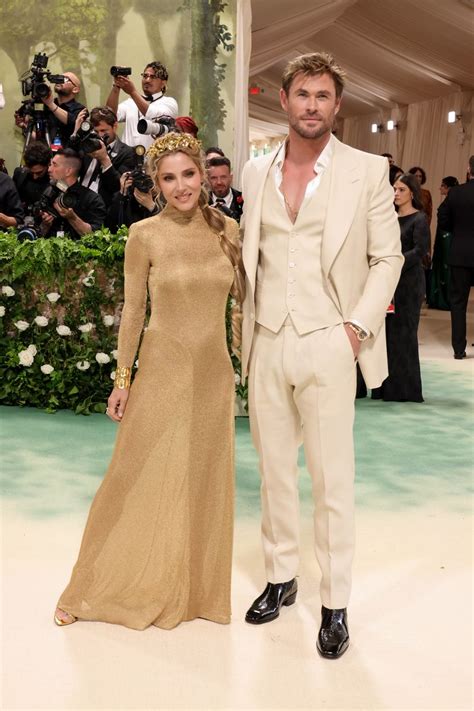 Chris Hemsworth And Elsa Pataky Dressed Like A Fairy Tale Couple At The