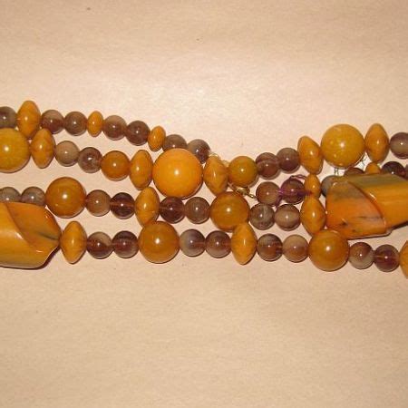 Necklaces | Bakelite Jewelry and Bakelite Collectibles