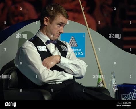 Stephen Hendry The Masters Wembley Arena Hi Res Stock Photography And