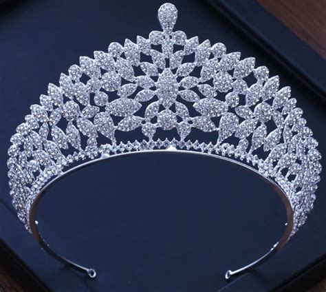 Coroa Tiara Real De Strass Elo Produtos Especiais