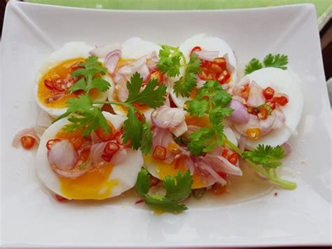 Food For Fun Hot Wok Misson เมนจากรานสะดวกซอ ยำไขตมยางมะตม