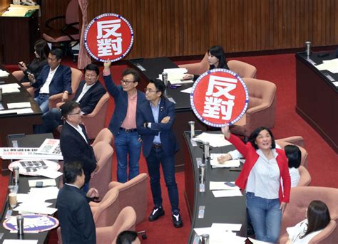 影》年改復議案再戰！54比50藍營勝出 吳秉叡投錯票尷尬了 政治 中時