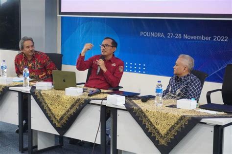 Kepala Diskominfo Kabupaten Indramayu Menjadi Narasumber Workshop