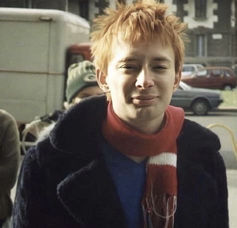 Pin By Lily On The Bends Thom Yorke Radiohead Thom Yorke Radiohead