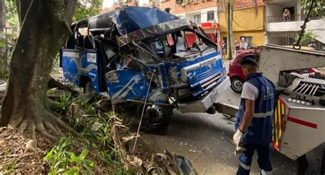 Grave Accidente De Tránsito En Medellín Dejó 14 Personas Heridas