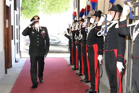 Comandante Generale Dell Arma Dei Carabinieri In Visita Ai Reparti Dei