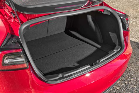 Tesla Model 3 trunk space - Motor Trend en Español