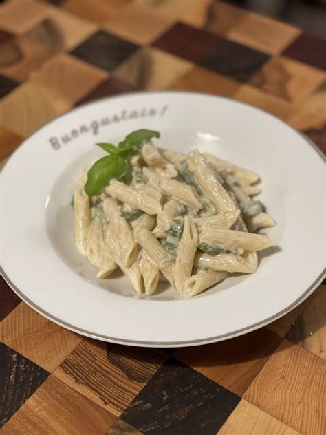 PENNE CREMOSE CON ZUCCHINE E PHILADELPHIA DolceGiuridica