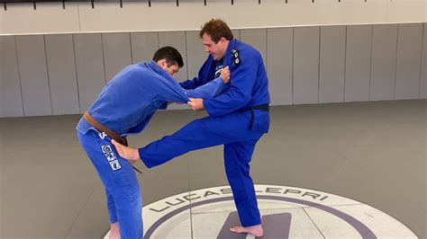 Bjj For Beginners How To Properly Pull Guard In Brazilian Jiu Jitsu