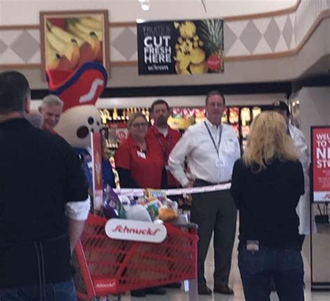 Schnucks Opens At Former Wood River Shop N Save Location