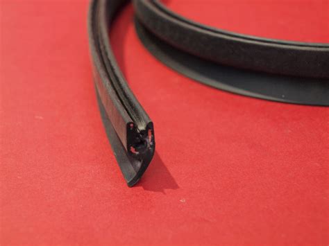 Triumph Front Bonnet Seal Triumph Spitfire Gt6 Tr4 Tr5 Tr6 610675