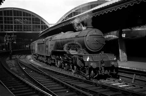 The Transport Library BR British Railways Steam Locomotive Class V2