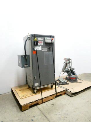 Yaskawa Yr K C Encm Rm Yasnac Mrc Motoman Robot And Controller