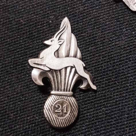 B2S BEL INSIGNE militaire de la légion étrangère légionnaire n11B