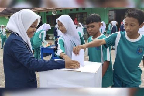 Mengapa Pendidikan Demokrasi Perlu Diajarkan Di Sekolah