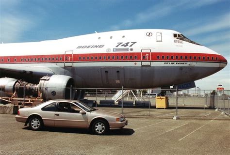 Airplane Life: Boeing 747 City of Everett N7470