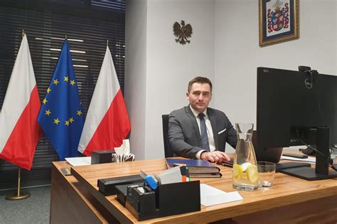 Nadchodzi Rewolucja W Polskiej Dyplomacji Gospodarczej