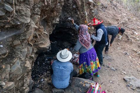 Pueblos ancestrales de México luchan por preservar sus tierras sagradas