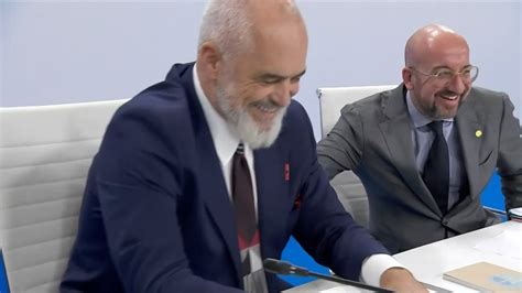 Deklarata e fortë e gazetarit Edi Rama drejt pazarit me BE për kamp