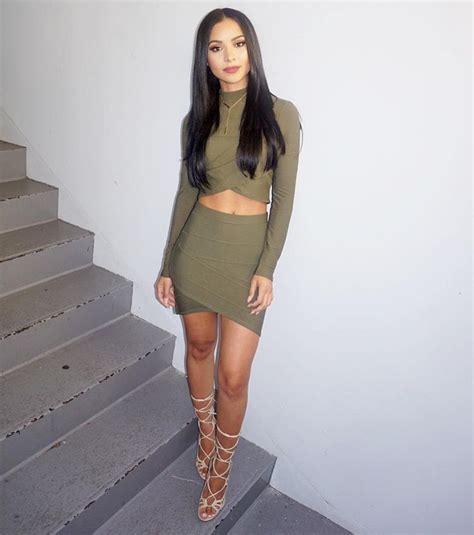 Hot Sexy Diana Saldana Bikini Pics