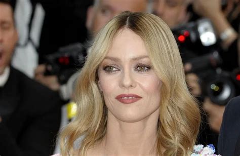 Vanessa Paradis Biography Height And Life Story Super Stars Bio