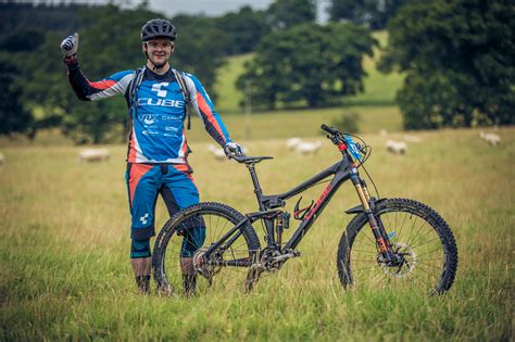 Pro Bike Check Greg Callaghan S Cube Stereo Super Hpc Enduro