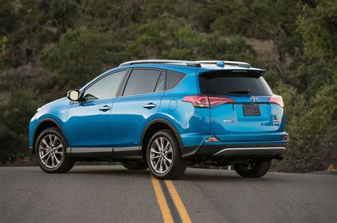 2017 Toyota Rav4 Hybrid Reviews And Rating Motor Trend