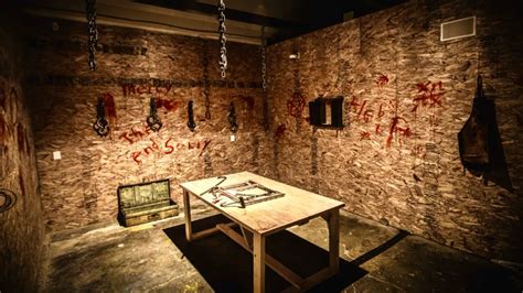 The Rise Of Scary Escape Rooms Escape Room Madness