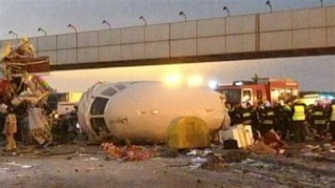 Moscow Plane Crash Caught on Tape Video - ABC News