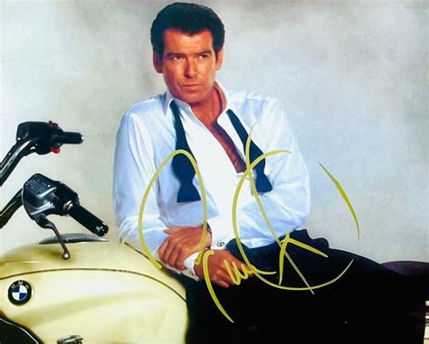 James Bond 007: GoldenEye - Pierce Brosnan (007) - - Catawiki