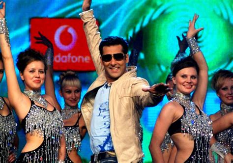 Salman Khans Hit Dance Moves See Pics India Tv