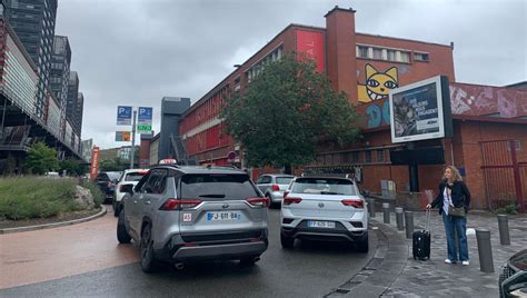 Le dépose minute de la gare Lille Flandres interdit aux automobilistes