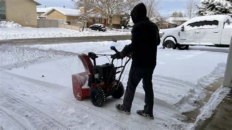 Single Stage Vs Two Stage Snow Blowers Which Is Better Top Ten Reviews