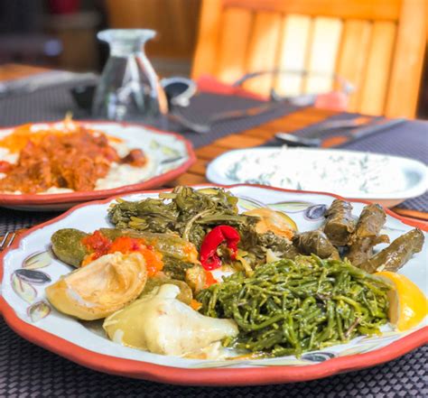 Urla da Ne Yenir En İyi Mekanlar ve Yemek Tavsiyeleri