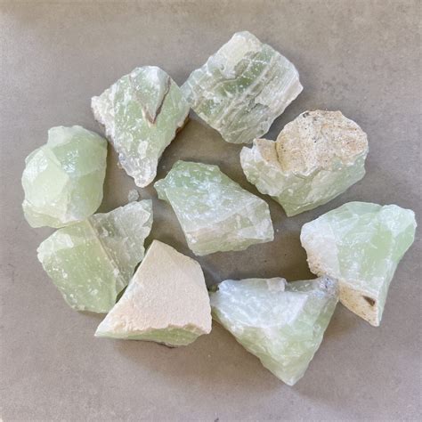 Emerald Calcite Raw Ecr09 C2 Chakra Wholesale