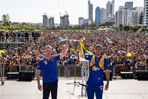 Shannon Hurn West Coast Eagles Games Record Holder To Retire At Season