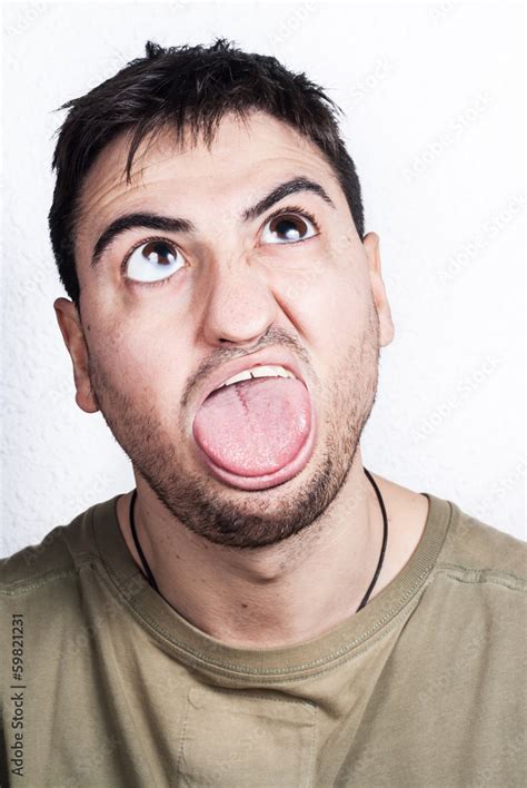 Hombre Con Cara De Tonto Foto De Stock Adobe Stock