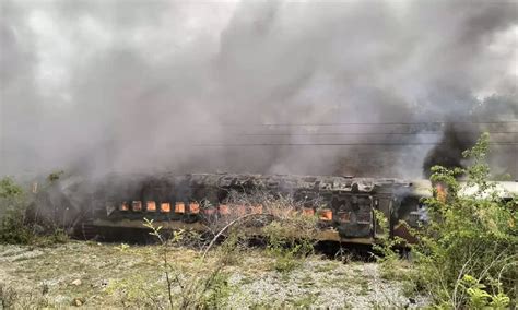 Fire breaks out in Falaknuma Express, 7 coaches gutted, passengers safe