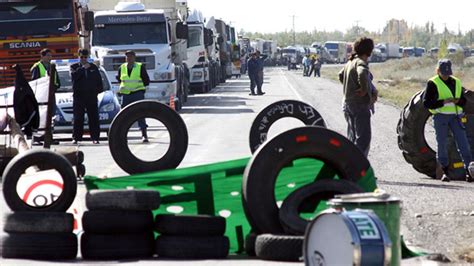 Municipales De Senillosa Levantaron El Corte Sobre Ruta 22