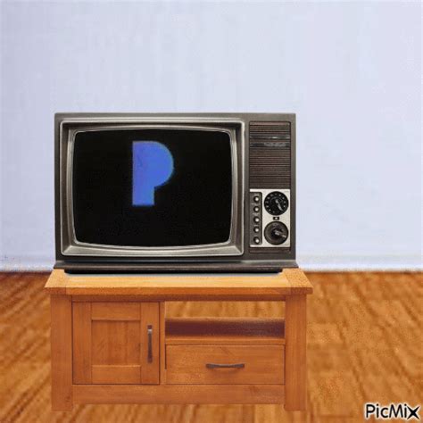 TV playing 1971 PBS logo - Free animated GIF - PicMix