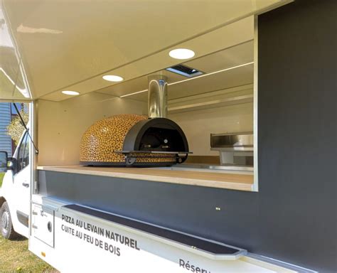 Camion Renault Pizza Mobile Ecomag France