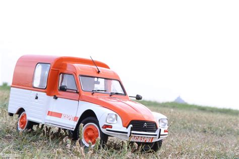 La Citroën Acadiane Acaspot disponible en 1 18 chez Solido Mininches