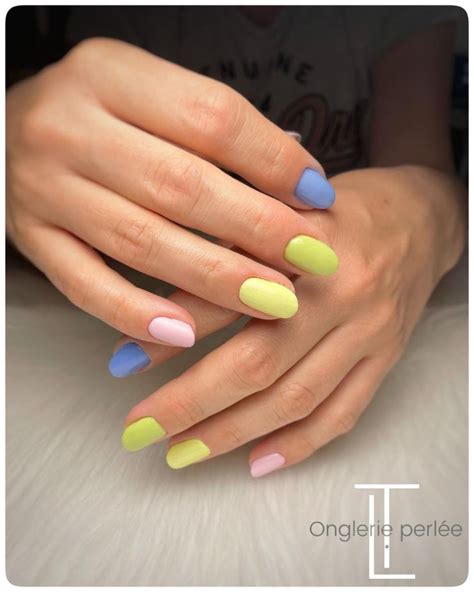 Unghie Arcobaleno Direttamente Da Casa Realizza Anche Tu La Nail Art